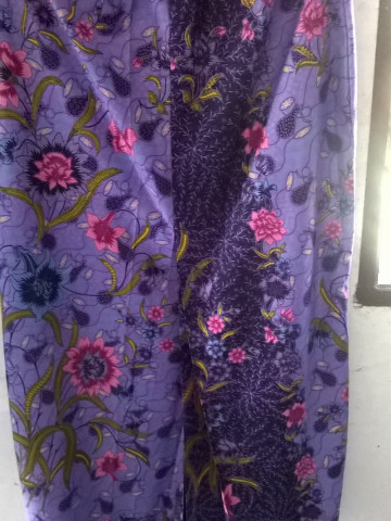 Photo 1 of Kain Kipas Depan TP-578003 Menggunakan Kain batik 
Kain lipatan kipas di bahagian hadapan kain
Bergetah di bahagian pinggang