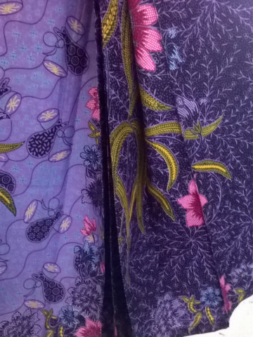 Photo 2 of Kain Kipas Depan TP-578003 Menggunakan Kain batik 
Kain lipatan kipas di bahagian hadapan kain
Bergetah di bahagian pinggang