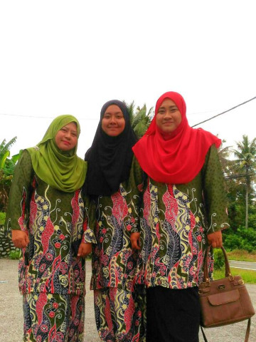 Photo 1 of Baju kurung tradisional TP-68001 Menjahit baju kurung Tradisional. Menjahit baju sekolah. Menerima tempahan jahit pukal.