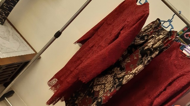 Farah De Tailor's Photo 2 of Tailor-52