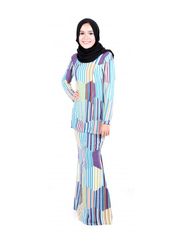 Photo 2 of Kurung moden KMD1 Baju kurung moden dewasa kosong plain
✔kain duyung
✔duyung potong 6
✔ susun belakang
✔ lipat batik
✔ costemer suggest